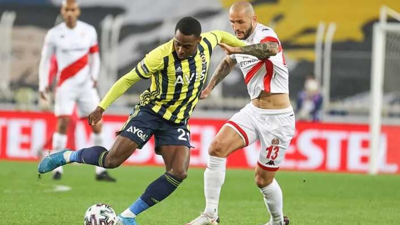 Fenerbahçe'de Dev Operasyon! 4 Ayrılık Birden
